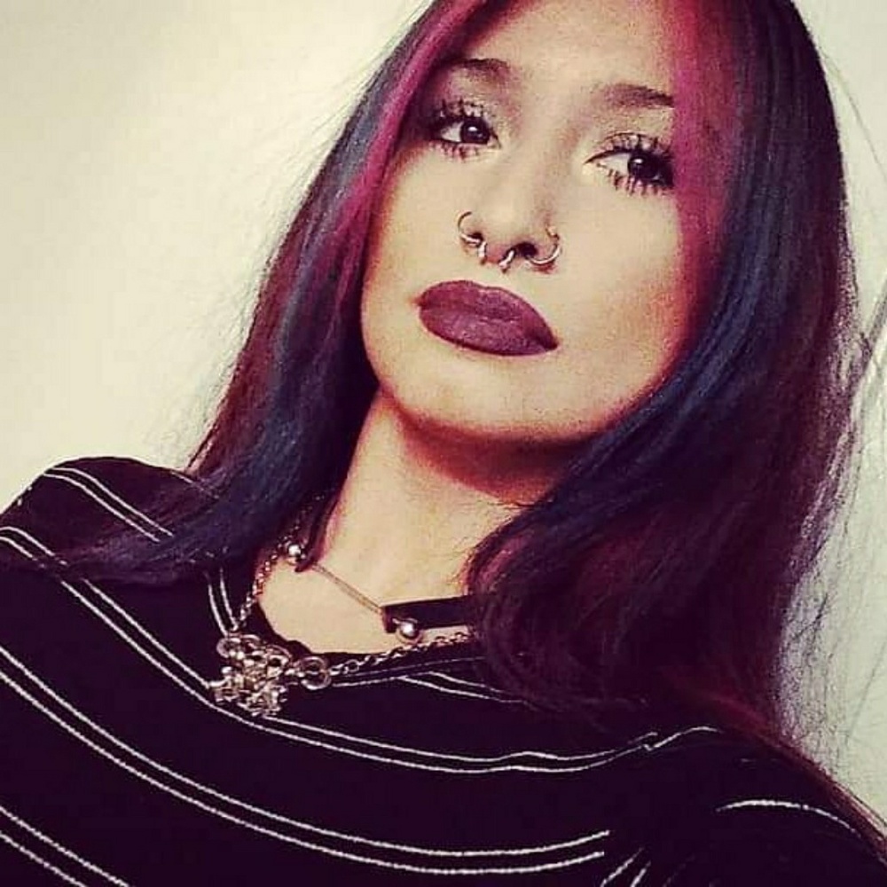 Meet your Posher, Anissa